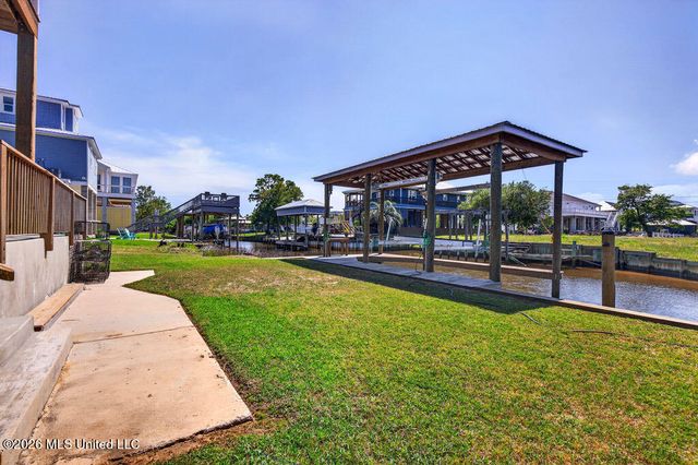 96 Fiber Street, Bay Saint Louis, MS 39520