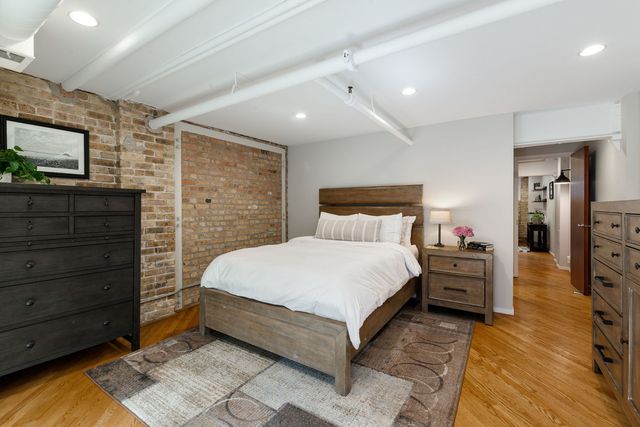 601 Linden Place 121, Evanston, IL 60202