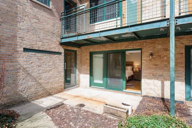 601 Linden Place 121, Evanston, IL 60202