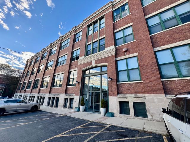 601 Linden Place 121, Evanston, IL 60202