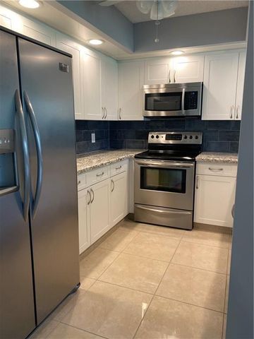 1110 SW 125th Avenue 314m, Pembroke Pines, FL 33027