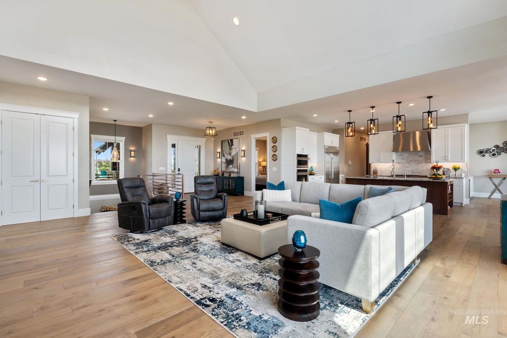 281 Lakeshore Dr, American Falls, ID 83211 photo 9