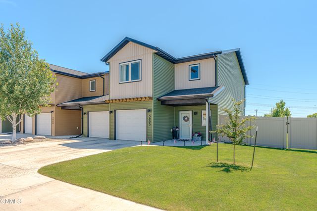 3905 Leighton Drive, Bismarck, ND 58504 property photo