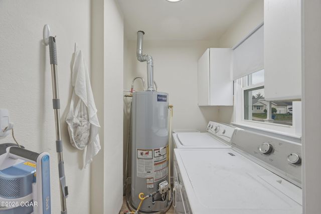 828 S Porter Avenue, Joplin, MO 64801