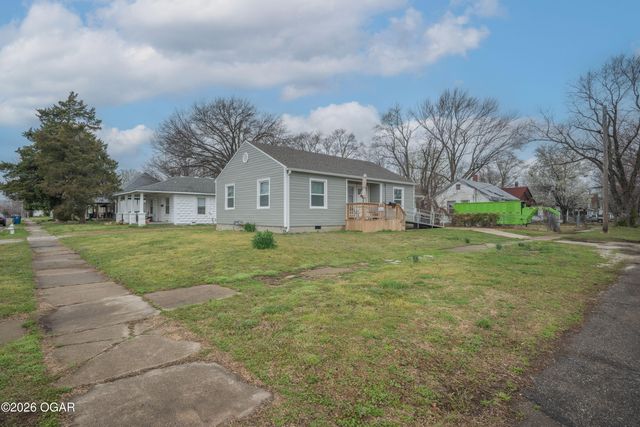 828 S Porter Avenue, Joplin, MO 64801