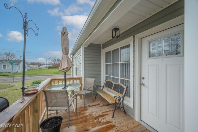 828 S Porter Avenue, Joplin, MO 64801