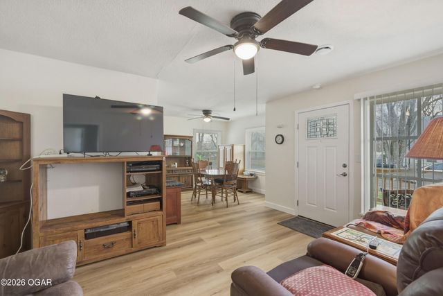 828 S Porter Avenue, Joplin, MO 64801