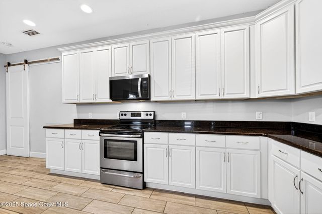 1387 San Cortez Avenue NE, Palm Bay, FL 32907