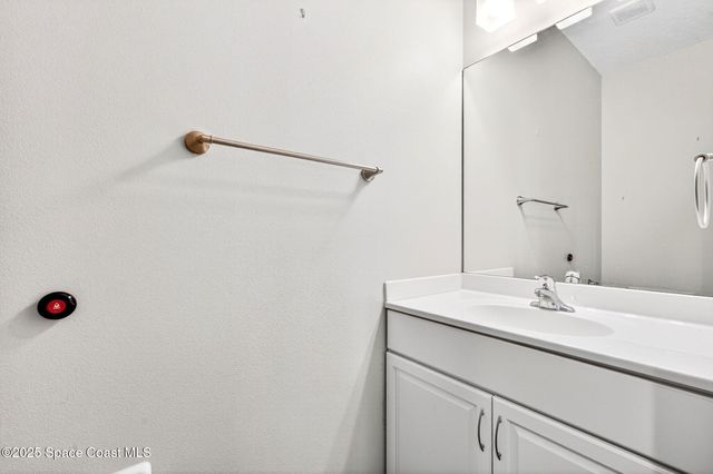 1387 San Cortez Avenue NE, Palm Bay, FL 32907