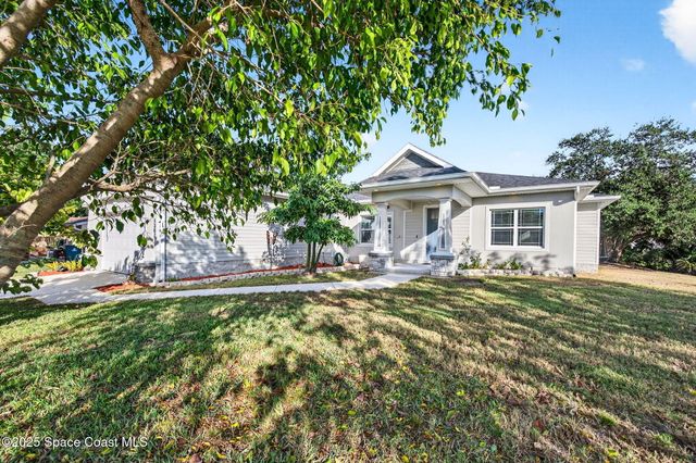 1387 San Cortez Avenue NE, Palm Bay, FL 32907