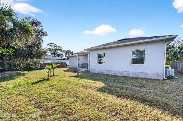 1387 San Cortez Avenue NE, Palm Bay, FL 32907