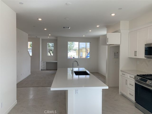 11456 Artesia, Artesia, CA 90701