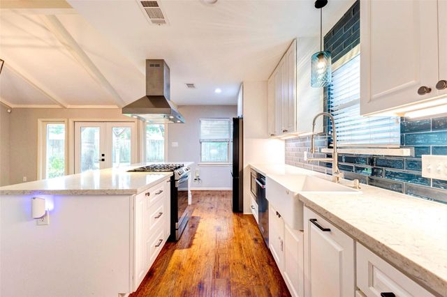 2103 Bethlehem Street, Houston, TX 77018