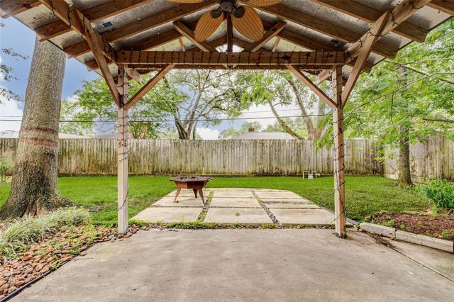 2103 Bethlehem Street, Houston, TX 77018