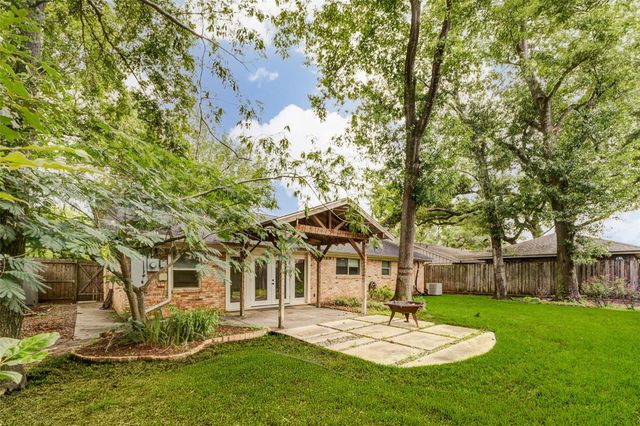 2103 Bethlehem Street, Houston, TX 77018