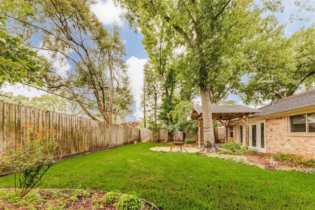 2103 Bethlehem Street, Houston, TX 77018