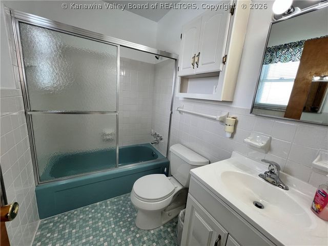 3 Meadow Lane, Scott Depot, WV 25560