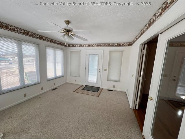 3 Meadow Lane, Scott Depot, WV 25560