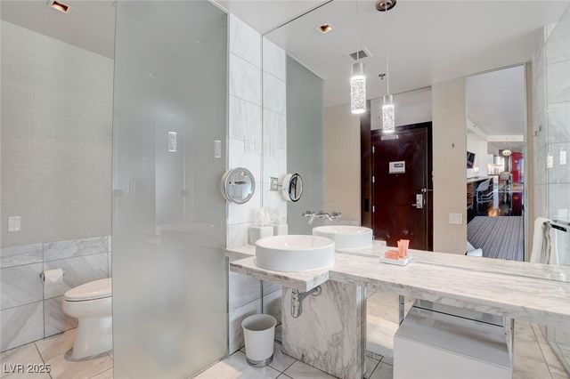 4381 West Flamingo Road 1206, Las Vegas, NV 89103