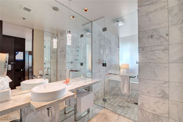 4381 West Flamingo Road 1206, Las Vegas, NV 89103