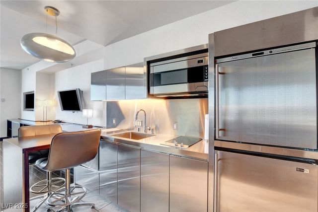 4381 West Flamingo Road 1206, Las Vegas, NV 89103