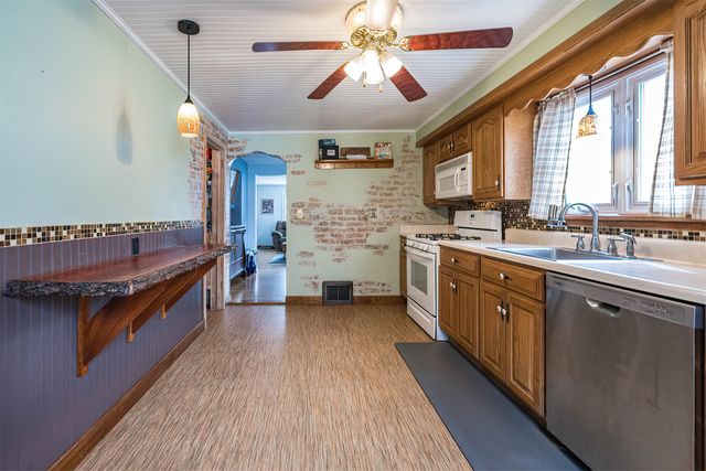 3332 W 10TH Street, Erie, PA 16505