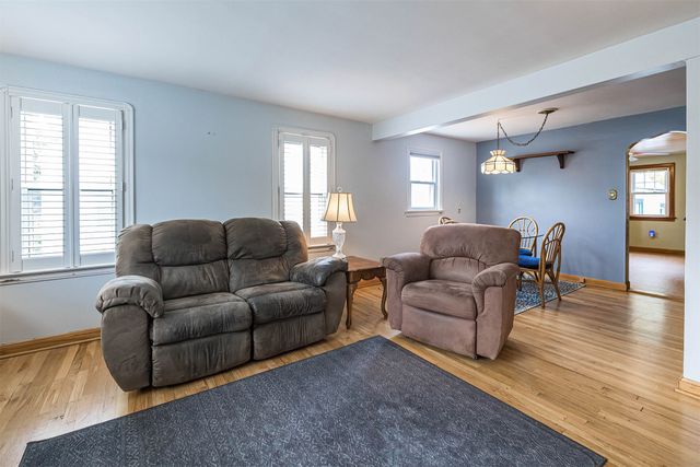 3332 W 10TH Street, Erie, PA 16505