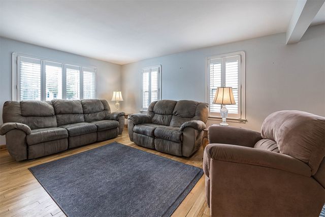 3332 W 10TH Street, Erie, PA 16505