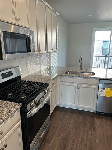4770 TOWNE SQUARE BLVD, Suitland, MD 20746