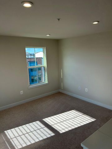 4770 TOWNE SQUARE BLVD, Suitland, MD 20746