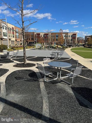 4770 TOWNE SQUARE BLVD, Suitland, MD 20746
