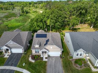 824 Spring Drive, Lindenhurst, IL 60046