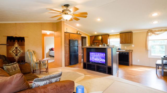 679 Bert Ridge Road, Science Hill, KY 42553