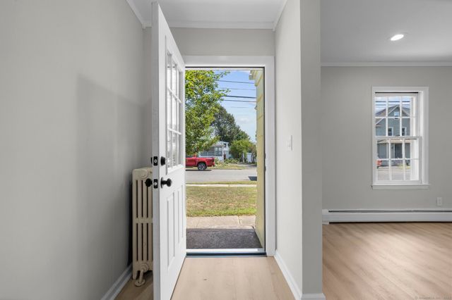 20 Ormond Street, Milford, CT 06461