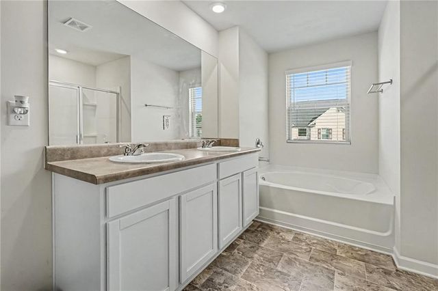 3462 Hawthorn Farm Boulevard, Loganville, GA 30052