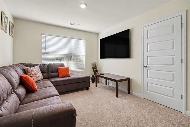3462 Hawthorn Farm Boulevard, Loganville, GA 30052