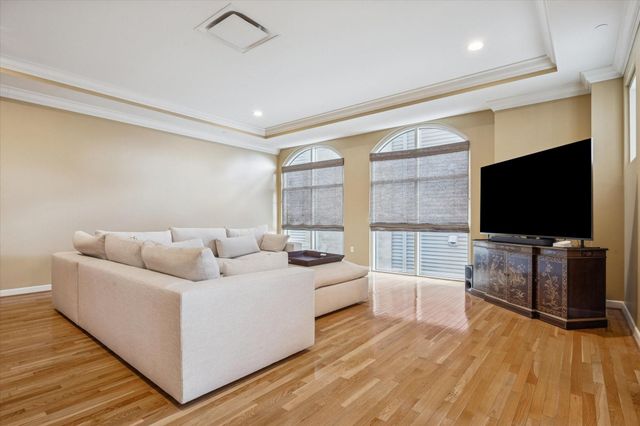 511 S Post Oak Lane 3D, Houston, TX 77056