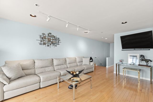 350 Revere Beach P2-13I, Revere, MA 02151