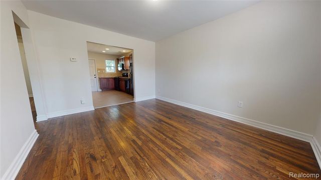 62 W Hayes Avenue, Hazel Park, MI 48030