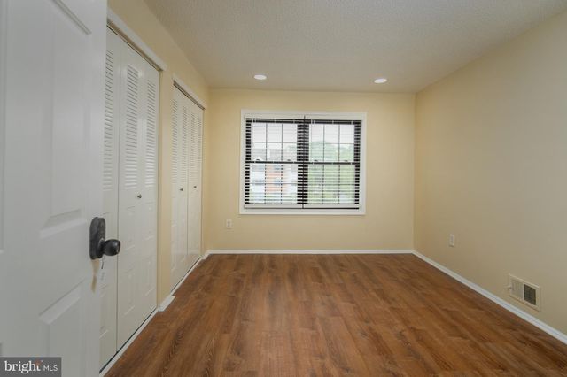 20 CHAMBERLIN CT, Trenton, NJ 08648