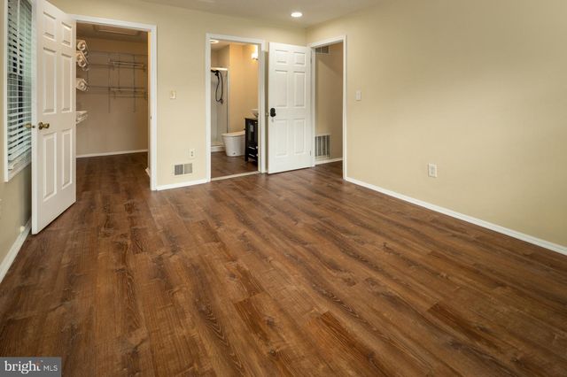 20 CHAMBERLIN CT, Trenton, NJ 08648