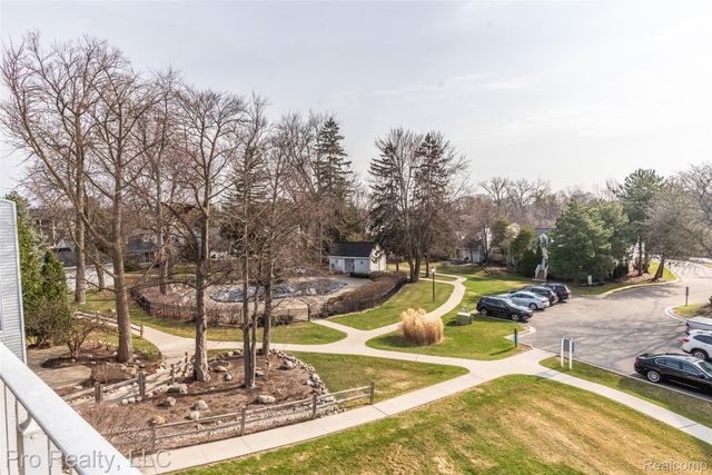 3559 Port Cove Drive, Waterford Charter Township, MI 48328