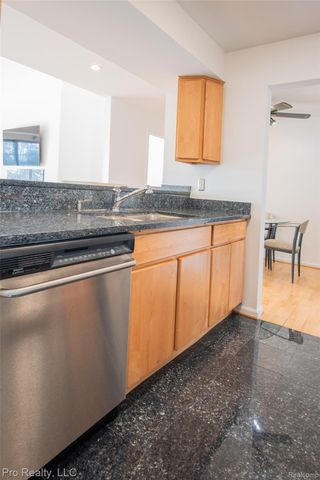 3559 Port Cove Drive, Waterford Charter Township, MI 48328