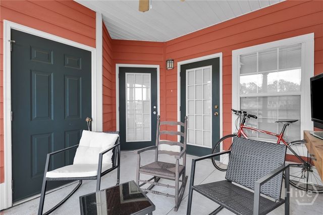 1733 Whitemarsh Way, Savannah, GA 31410