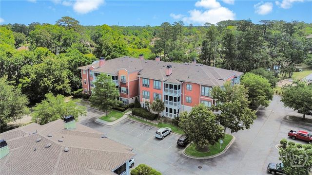 1733 Whitemarsh Way, Savannah, GA 31410