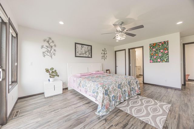 2432 Mcleod Drive E, West Fargo, ND 58078