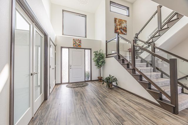 2432 Mcleod Drive E, West Fargo, ND 58078