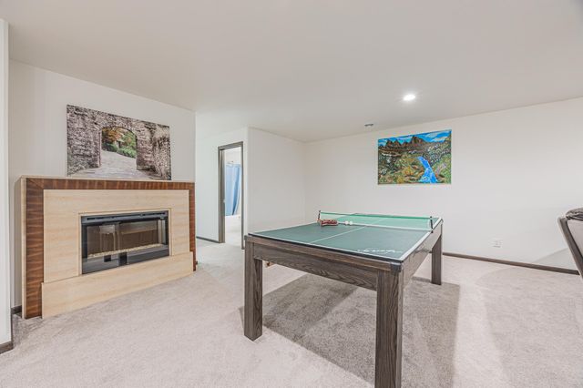 2432 Mcleod Drive E, West Fargo, ND 58078