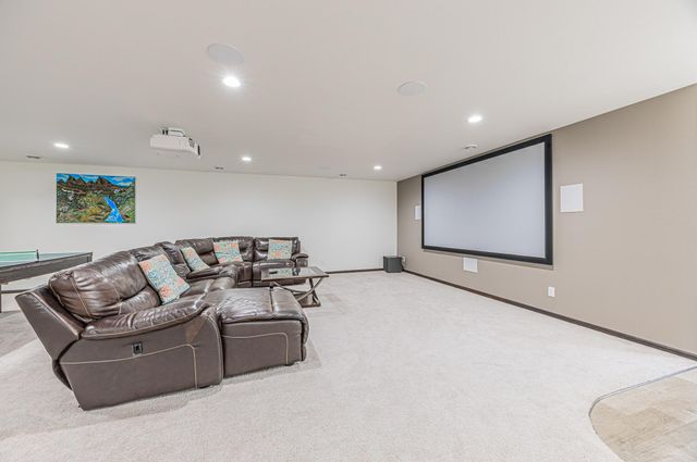 2432 Mcleod Drive E, West Fargo, ND 58078