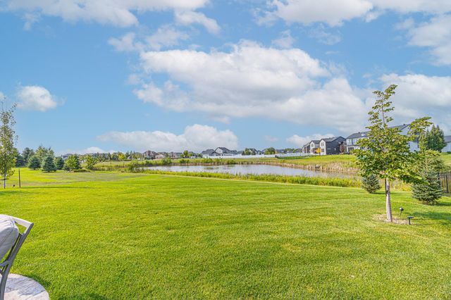 2432 Mcleod Drive E, West Fargo, ND 58078